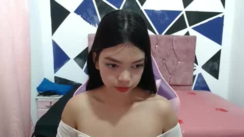 Snapshot of shy_luna18 chatting on November 12, 2025, 1:11 pm luna online show from November 12, 2025, 1:11 pm