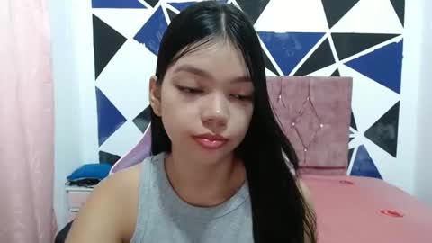 Snapshot of shy_luna18 chatting on November 20, 2025, 1:00 pm luna online show from November 20, 2025, 1:00 pm