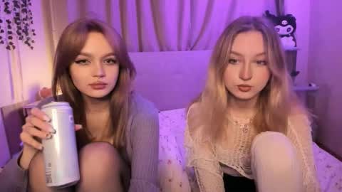 Snapshot of shy_meowmegan chatting on October 4, 2025, 9:13 pm Megan 3 online show from October 4, 2025, 9:13 pm