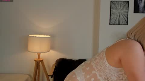 Snapshot of shy_nikka_4you chatting on July 10, 2026, 3:11 am Nika online show from July 10, 2026, 3:11 am