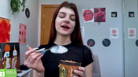 Snapshot of shybella_girl chatting on January 24, 2025, 10:53 am Bella online show from January 24, 2025, 10:53 am