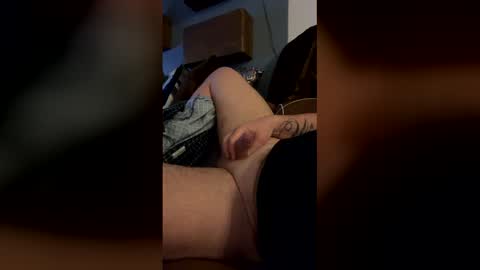 Snapshot of shyboymat69 chatting on January 18, 2026, 5:11 am shyboymat69 online show from January 18, 2026, 5:11 am