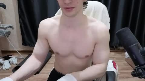 Snapshot of shydarkof60 chatting on March 19, 2026, 5:28 pm Georgiy online show from March 19, 2026, 5:28 pm
