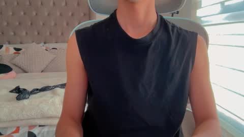 shydude666 online show from October 4, 2025, 10:08 pm