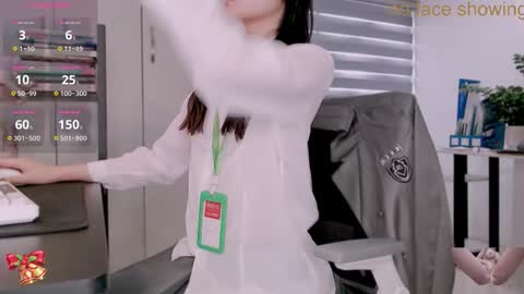 shyn_22 online show from November 24, 2025, 5:18 am