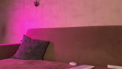 Amelia online show from January 18, 2026, 7:17 pm