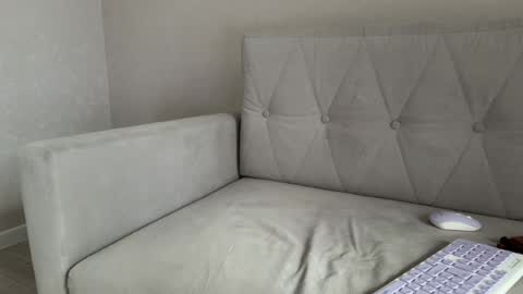 Amelia online show from April 13, 2026, 3:23 am