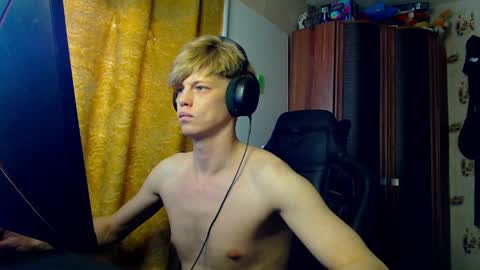 Tom and Betty online show from April 6, 2026, 4:46 am