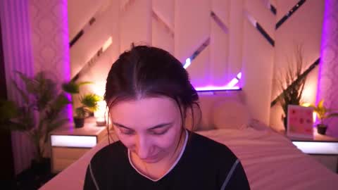 shyy_jany online show from March 6, 2026, 7:16 am