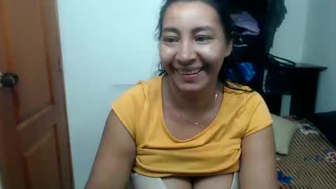 Snapshot of siblley chatting on February 6, 2025, 3:59 am sara online show from February 6, 2025, 3:59 am