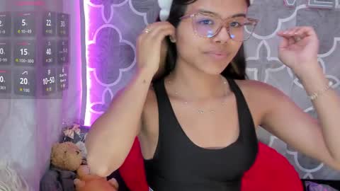 sidney_brownn online show from April 29, 2026, 10:05 pm