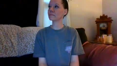 Snapshot of sidneyraee chatting on June 6, 2026, 12:38 am Mrs. St. Patrickk online show from June 6, 2026, 12:38 am