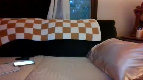 Snapshot of sidneyraee chatting on June 11, 2026, 12:32 am Mrs. St. Patrickk online show from June 11, 2026, 12:32 am