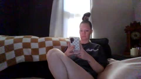 Snapshot of sidneyraee chatting on June 12, 2026, 11:03 pm Mrs. St. Patrickk online show from June 12, 2026, 11:03 pm