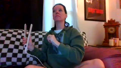 Snapshot of sidneyraee chatting on July 3, 2026, 3:07 pm Mrs. St. Patrickk online show from July 3, 2026, 3:07 pm
