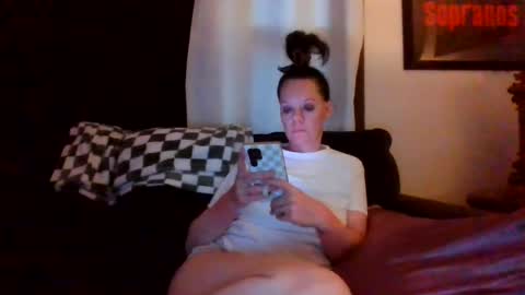 Snapshot of sidneyraee chatting on July 8, 2026, 12:59 am Mrs. St. Patrickk online show from July 8, 2026, 12:59 am