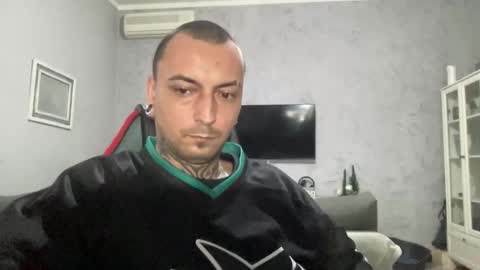 sidvicious23cm online show from January 15, 2026, 6:22 pm