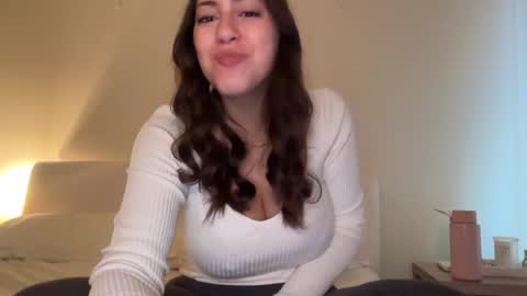Snapshot of sieena chatting on April 20, 2026, 10:11 pm Siena online show from April 20, 2026, 10:11 pm