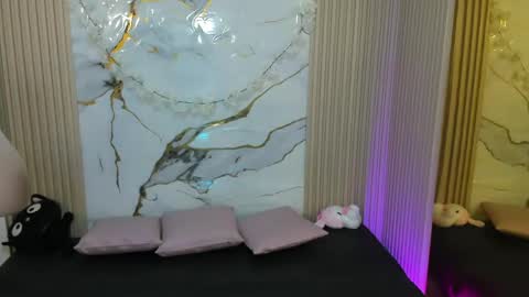 Siena online show from April 19, 2026, 6:10 pm