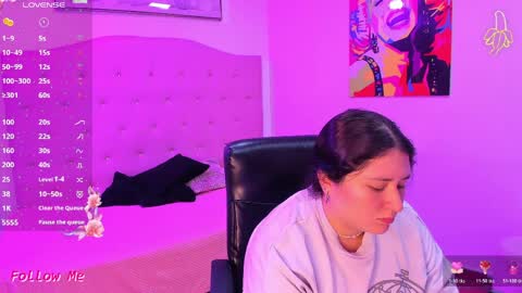 SIENNA  online show from April 8, 2026, 12:38 pm