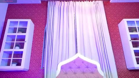 SinnaDark online show from April 13, 2026, 11:16 am