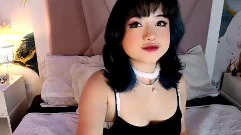 Snapshot of sienna_desiree chatting on June 18, 2026, 2:21 pm Sienna Desieree online show from June 18, 2026, 2:21 pm
