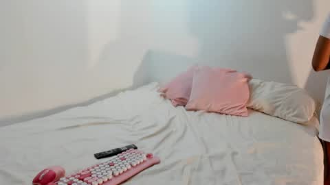 sienna_glow online show from June 1, 2026, 1:02 pm