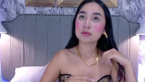 Camila Vargas online show from October 1, 2025, 12:33 pm