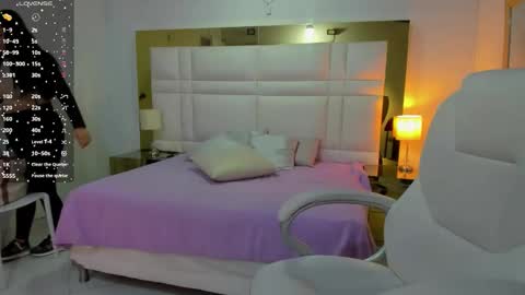 Sienna  online show from January 9, 2026, 11:24 am