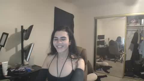 Nicole Zelaya Ferrati  Niky Ferrati online show from January 19, 2025, 7:25 am