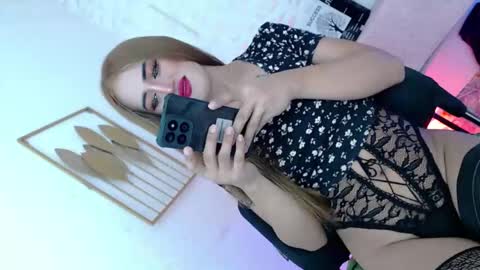  Silvana  for short  VANA  online show from December 22, 2025, 1:41 pm