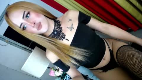 Snapshot of silvana_starr chatting on July 6, 2026, 7:49 am Silvana for short VANA online show from July 6, 2026, 7:49 am