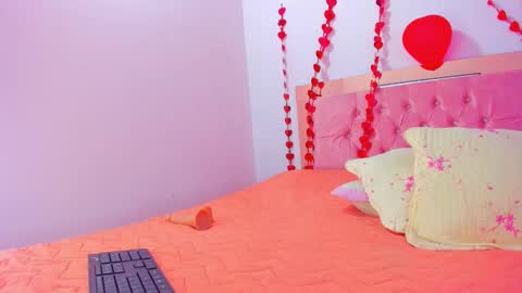 Silvana online show from March 5, 2025, 6:23 pm