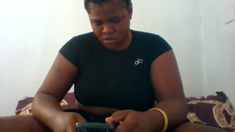 Snapshot of silver_baby06 chatting on May 22, 2026, 12:00 pm silver baby06 online show from May 22, 2026, 12:00 pm