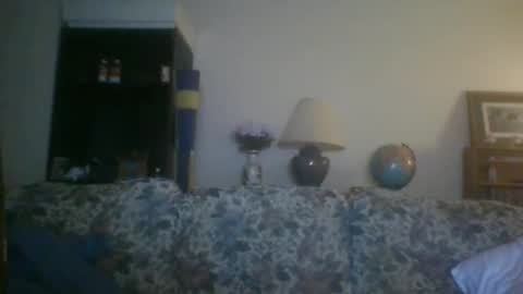 silverfunfox online show from September 29, 2025, 3:33 am