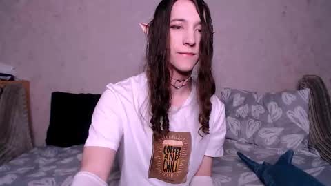 silvermuse online show from October 19, 2025, 11:16 pm