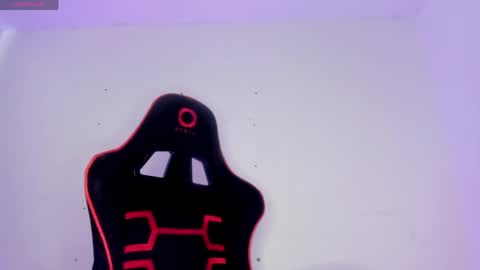 silvia online show from April 1, 2026, 6:27 pm