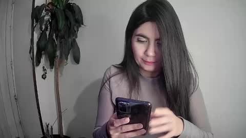 Snapshot of silviecollins chatting on December 28, 2024, 1:18 am Silvie online show from December 28, 2024, 1:18 am