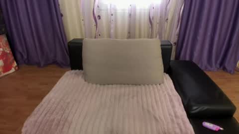 Snapshot of silvyalove chatting on April 21, 2026, 7:03 am Silvya online show from April 21, 2026, 7:03 am