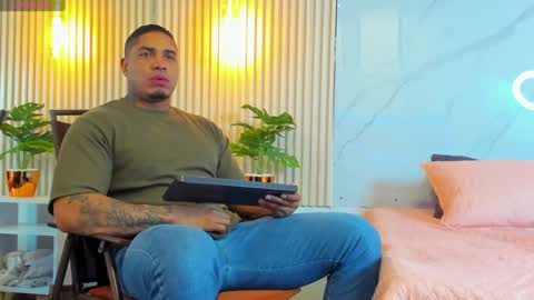 Snapshot of simeone_panda chatting on January 23, 2025, 11:48 am simeone_panda online show from January 23, 2025, 11:48 am