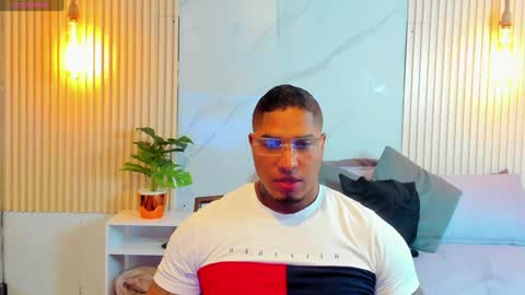 Snapshot of simeone_panda chatting on February 5, 2025, 12:06 pm simeone_panda online show from February 5, 2025, 12:06 pm