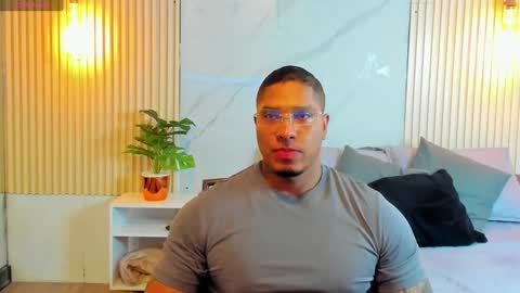 Snapshot of simeone_panda chatting on February 7, 2025, 12:06 pm simeone_panda online show from February 7, 2025, 12:06 pm