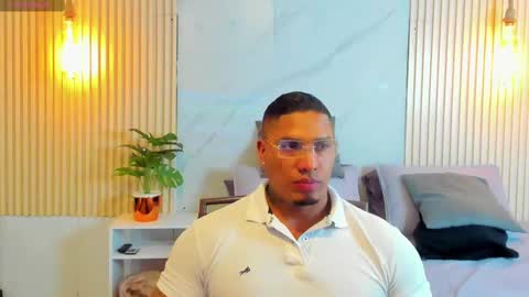Snapshot of simeone_panda chatting on February 10, 2025, 3:21 pm simeone_panda online show from February 10, 2025, 3:21 pm