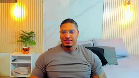 Snapshot of simeone_panda chatting on February 15, 2025, 12:11 pm simeone_panda online show from February 15, 2025, 12:11 pm