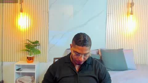 Snapshot of simeone_panda chatting on February 20, 2025, 11:42 am simeone_panda online show from February 20, 2025, 11:42 am