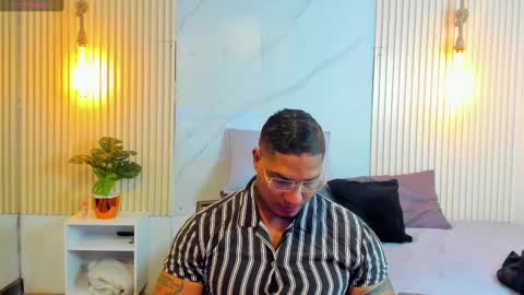 Snapshot of simeone_panda chatting on February 24, 2025, 5:42 pm simeone_panda online show from February 24, 2025, 5:42 pm