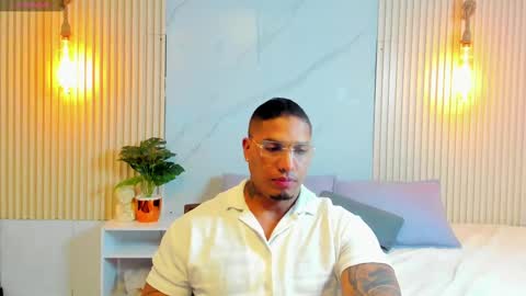 Snapshot of simeone_panda chatting on March 11, 2025, 11:55 am simeone_panda online show from March 11, 2025, 11:55 am