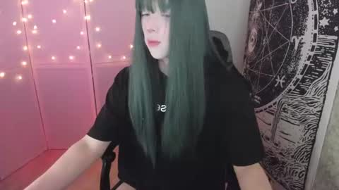 Snapshot of simochka_ chatting on June 24, 2026, 4:22 am Simochka online show from June 24, 2026, 4:22 am