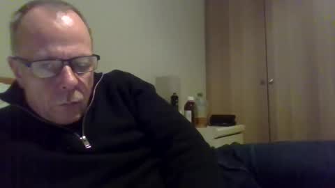 simon56691 online show from February 1, 2025, 6:40 pm