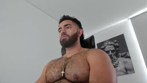 simon_leon01 online show from July 19, 2026, 5:16 pm